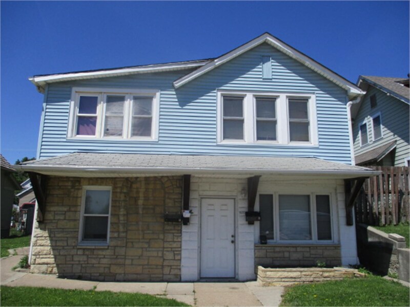 Primary Photo - 1322 S 24th St