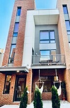 Building Photo - 7304 Pk Pl Ct