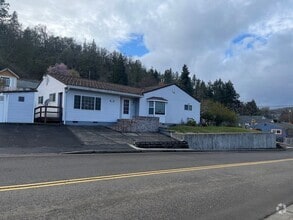 Building Photo - 650 SE Ramp Rd