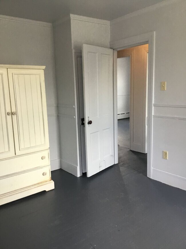 Foto del edificio - 128 S Barbara St