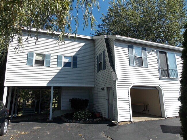 Building Photo - 28 Orchard Farm Rd