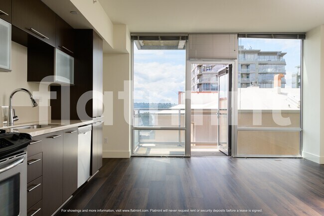 Foto del edificio - 2911 2nd Ave