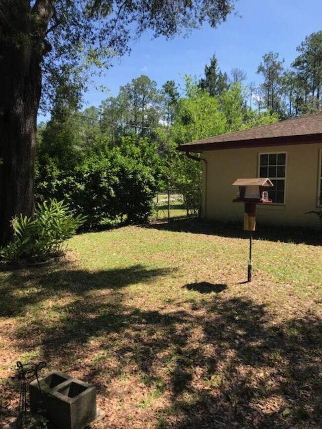 Foto del edificio - Charming 3/2 Home in Citrus Springs – Fenc...