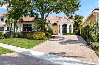 Building Photo - 6700 Fox Hollow Dr