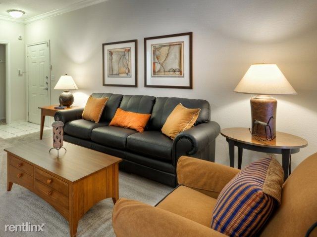 Foto del edificio - 15125 West Rd