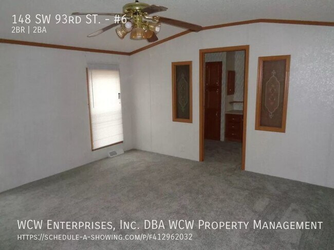 Building Photo - Nice, large, mobile home on outskirts of T...