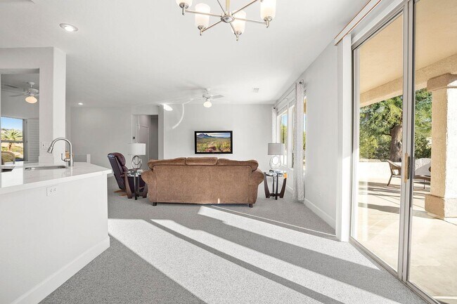 Foto del edificio - 16255 W Manzanita Dr