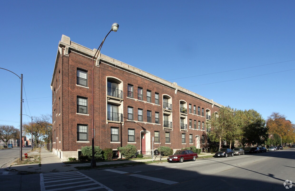 Foto principal - 19 Units /// Bronzeville