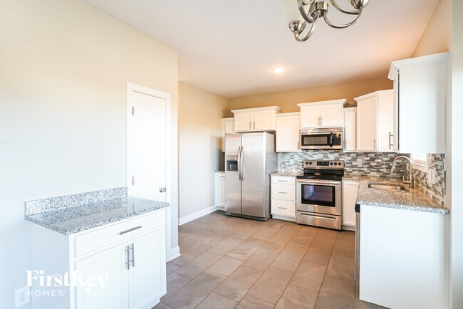 Building Photo - 2396 Andersonville Dr