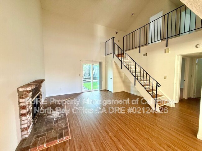 Building Photo - 624 Nikki Dr