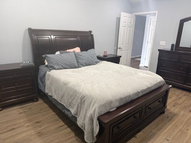 Foto del edificio - Beautiful 3/2 Avaliable April 20th