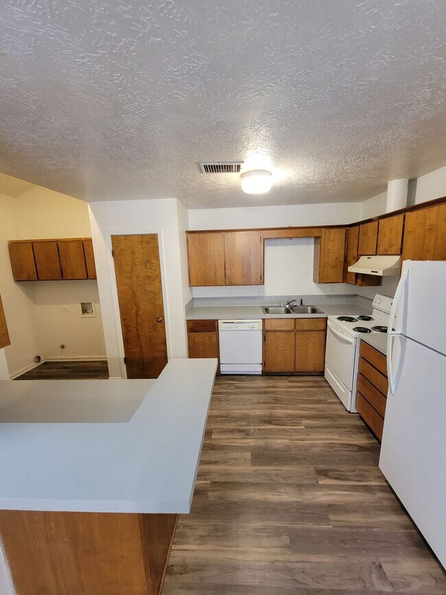 Foto del edificio - College Station - 2 bedroom / 1 bath Duple...