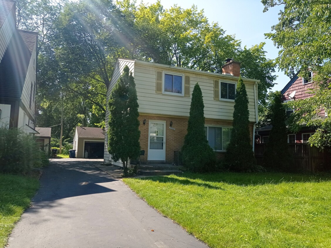 1408 E Park Pl, Ann Arbor, MI 48104 - House Rental in Ann Arbor, MI ...