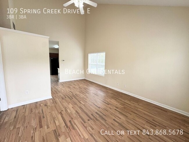 Foto del edificio - 109 Spring Creek Dr