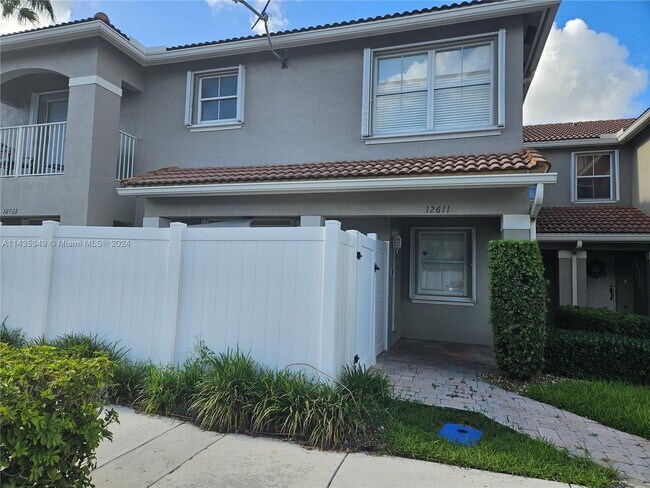 Foto del edificio - 12611 SW 54th Ct