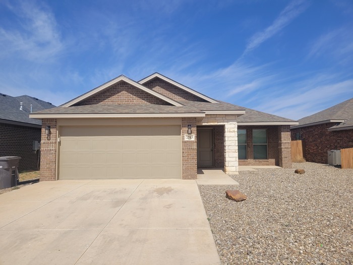 Foto principal - 3 bed 2 bath in Lone Star Trails!