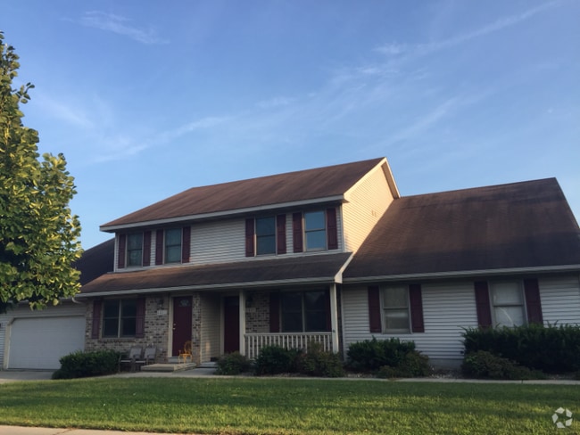 Building Photo - 6601 Radford Dr