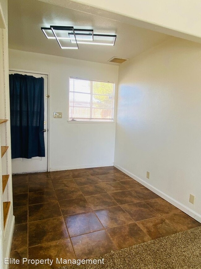 Building Photo - 2 br, 1 bath House - 221 N Helena
