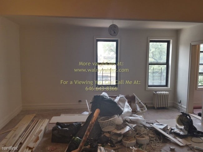 Building Photo - 3341 Reservoir Oval W