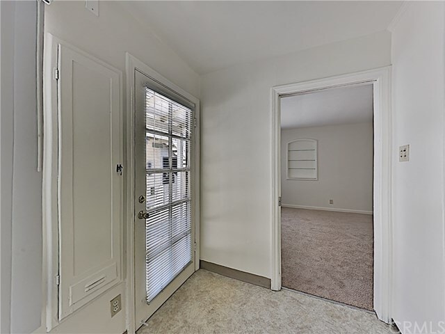 Building Photo - 351 N 7th St