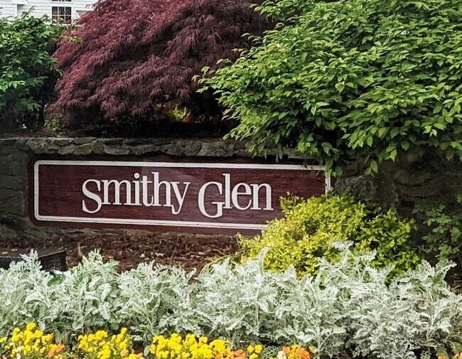 Foto del edificio - 108 Andover Ct