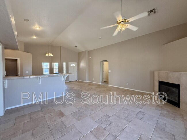 Foto del edificio - 4891 Santa Evinita Rd