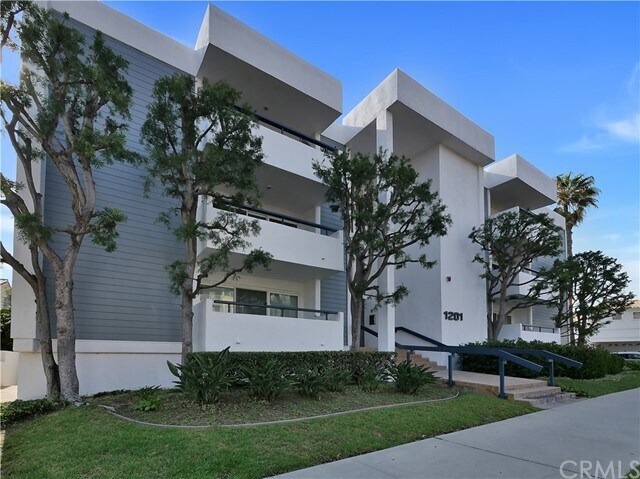 Building Photo - 1201 S Catalina Ave