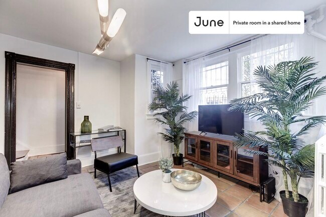 Foto del edificio - Room in Shared 4 bed/1.5 bath home in Capitol Hill