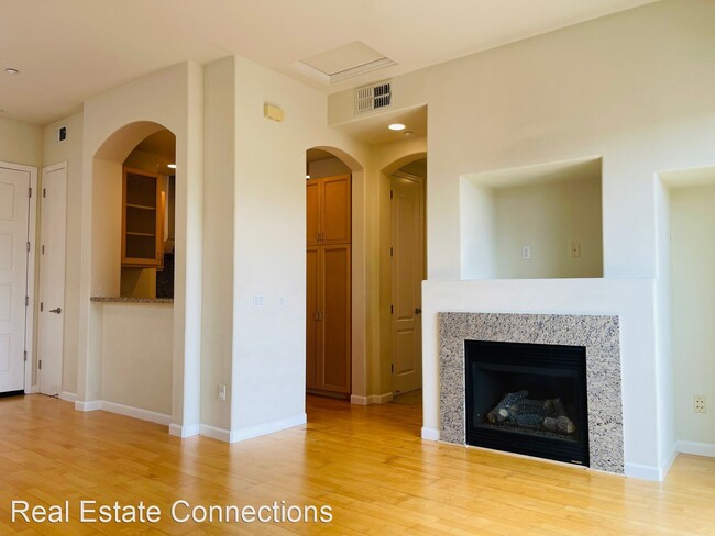 Building Photo - 2 br, 2 bath House - 19999 Stevens Creek B...