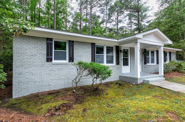 Building Photo - 928 Jason Ct