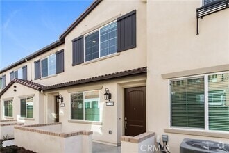 Building Photo - 36405 Creer Ct