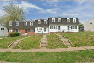 Building Photo - 6000 Marquette Rd