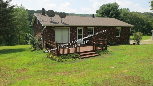 Foto del edificio - 511 Upper Service Rd