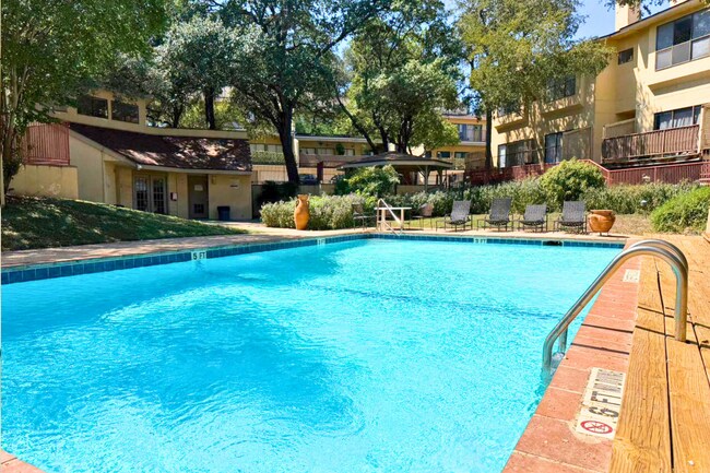 Foto del edificio - 8642 Fredericksburg Rd