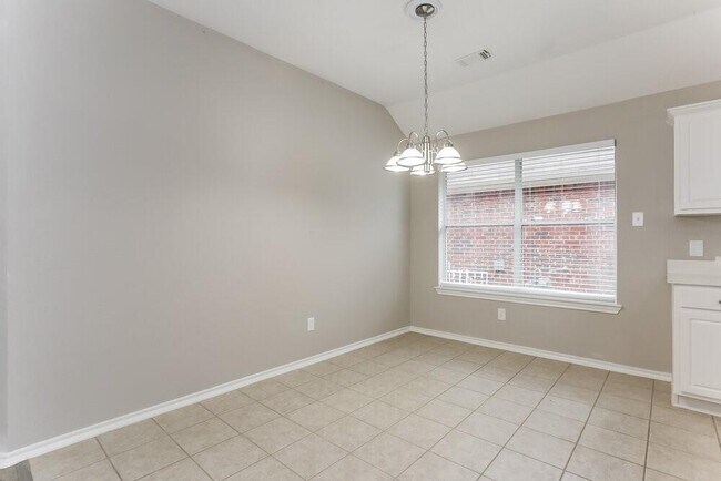 Building Photo - 20210 Entrada Ct