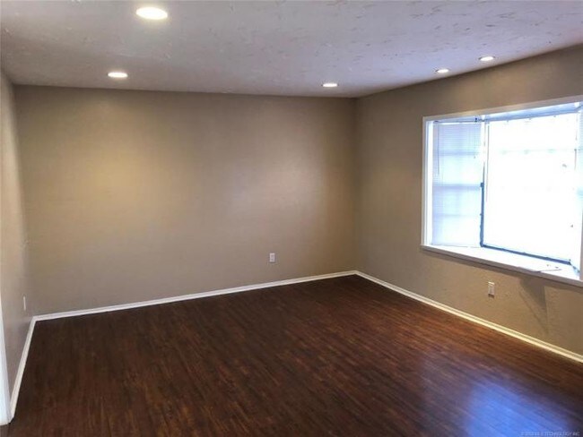 Foto del edificio - 4 bedroom in Broken Arrow OK 74011