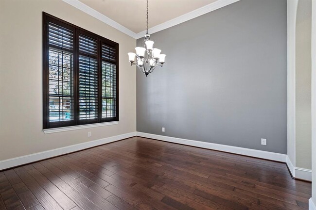 Building Photo - 139 Monterrey Bend