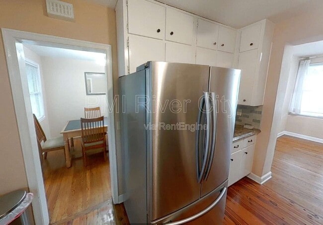 Foto del edificio - 1543 Peachtree Cir N