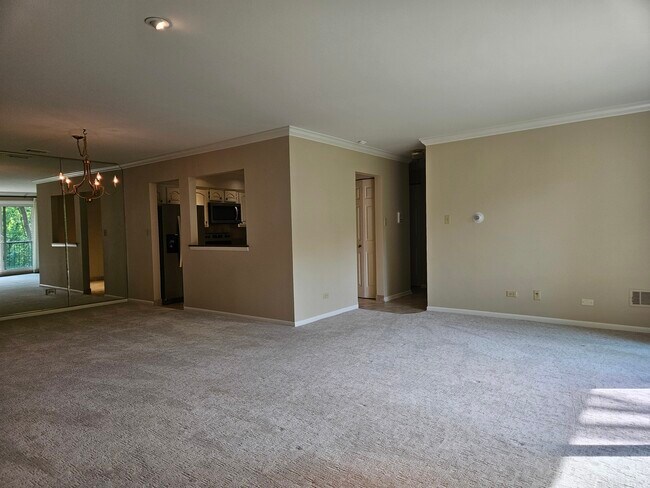 Building Photo - 7502 Farmingdale Dr