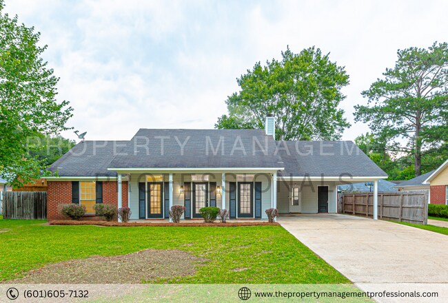 Building Photo - Beautiful, completely renovated home minut...
