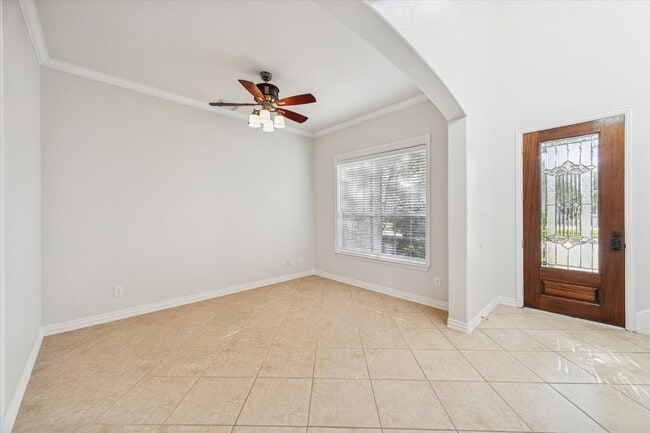 Building Photo - 9206 Sunlight Oak Ln