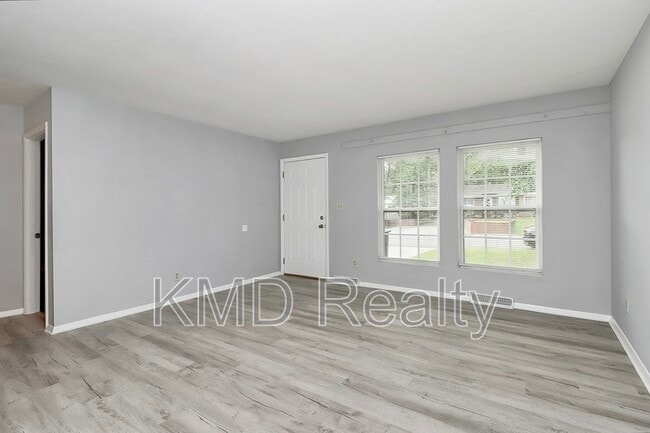 Building Photo - 4709 Americana Ave