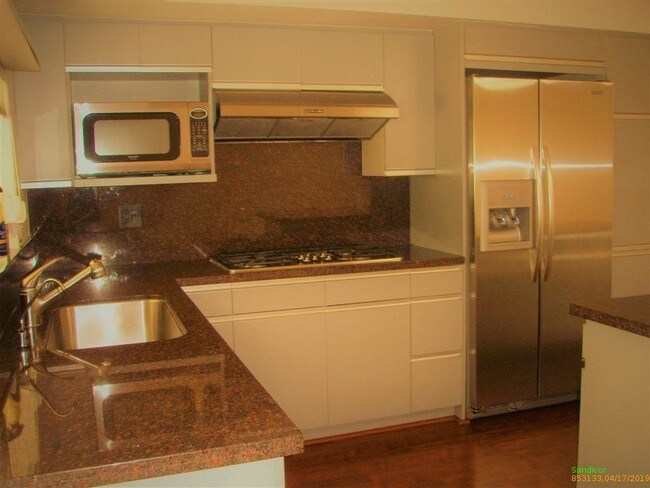Building Photo - 6729 Avenida Andorra