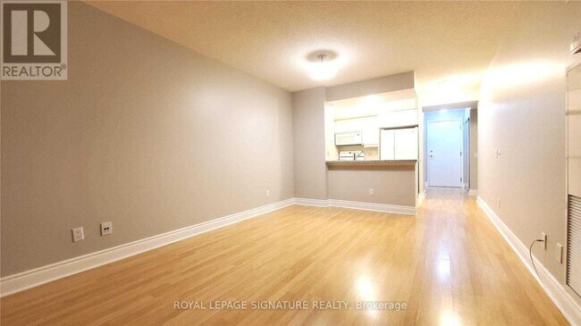 Building Photo - 10 Northtown Way
