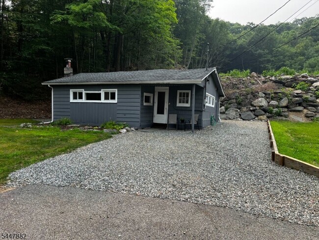 Foto del edificio - 1793 Union Valley Rd