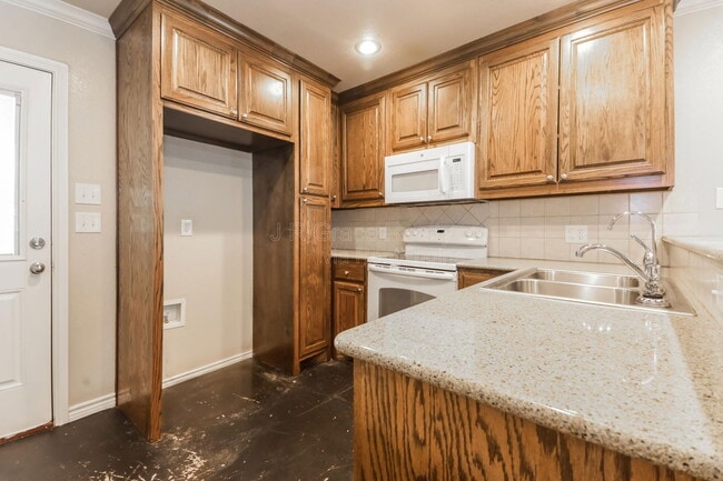 Foto del edificio - 780 Rocky Rdg