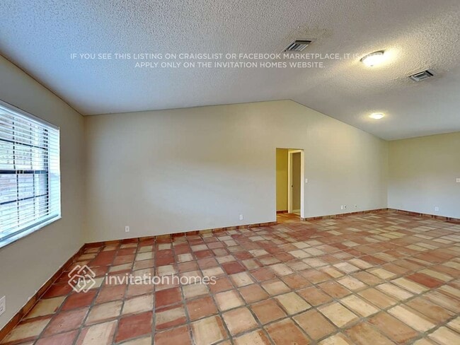 Building Photo - 1406 NW 113th Terrace