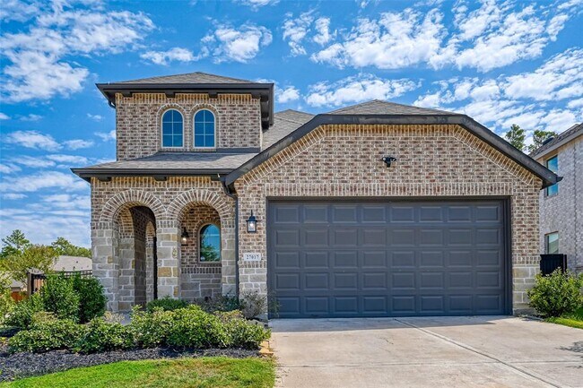 Building Photo - 27017 Strake Ln
