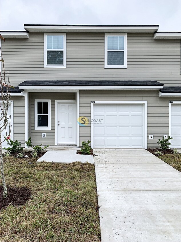 Foto principal - 7624 Rain Forest Dr N