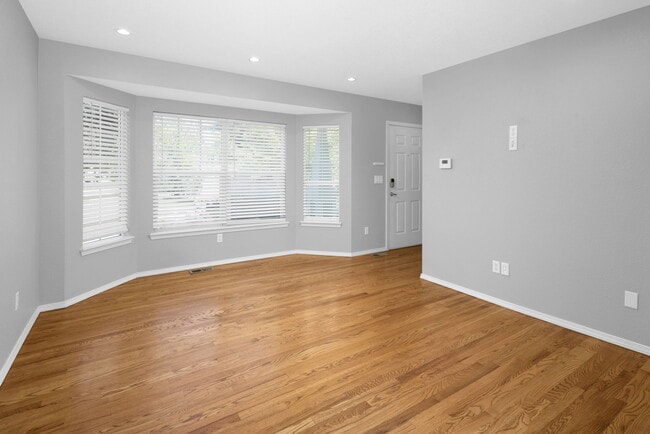 Building Photo - 17072 E Wyoming Dr